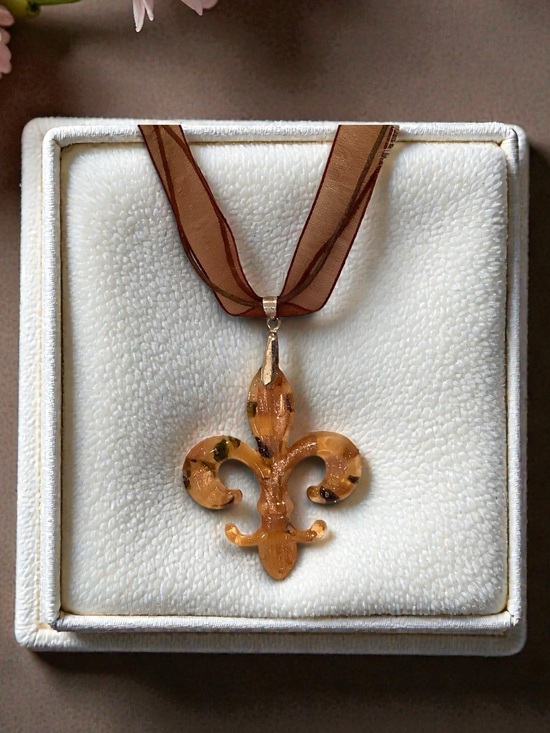 Jewelry - Amber & Brown Fleur-de-Lis Glass Pendant Necklace. Statement Piece! NWOT
